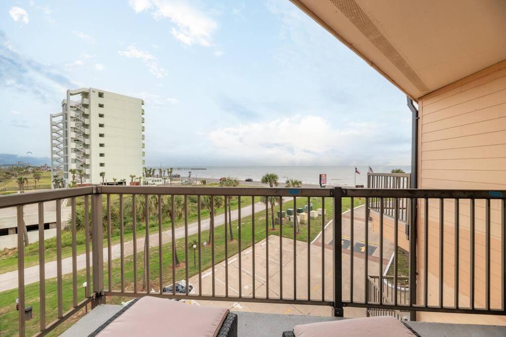 Baca Beach Escape I - 3 Pools - Pet Friendly Γκάλβεστον Εξωτερικό φωτογραφία