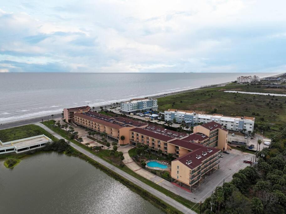 Baca Beach Escape I - 3 Pools - Pet Friendly Γκάλβεστον Εξωτερικό φωτογραφία